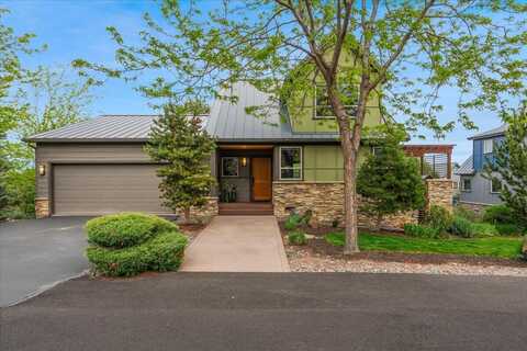 202 Presidio Park Lane, Redmond, OR 97756
