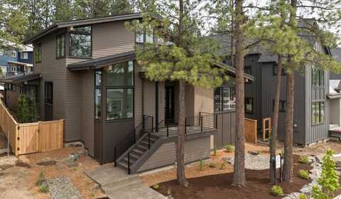 2988 NW Polarstar Avenue, Bend, OR 97703