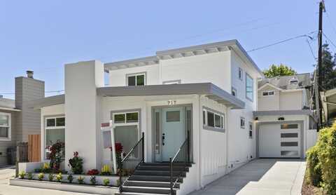 717 Bay AVE, CAPITOLA, CA 95010