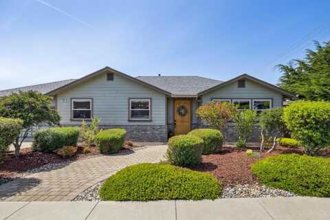 456 Grand BLVD, Half Moon Bay, CA 94019