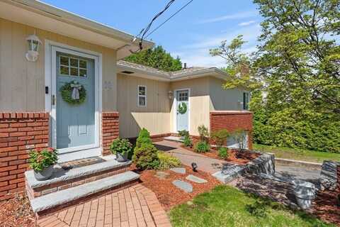 10 Cotuit St, North Andover, MA 01845