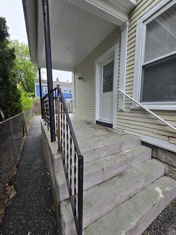 201 Wilder St, Lowell, MA 01851