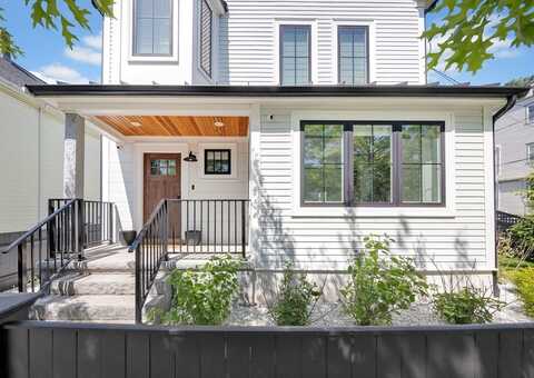7 Newman Street, Cambridge, MA 02140