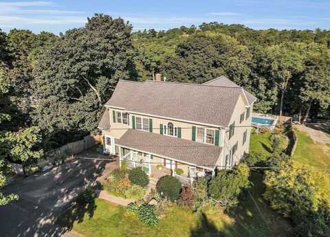362 Oak St, Clinton, MA 01510