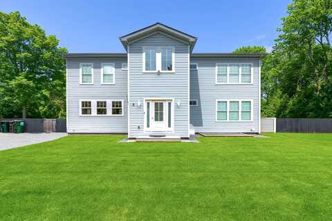 5 Central Avenue, East Hampton, NY 11937