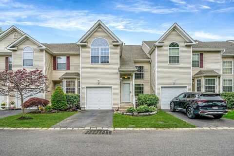 45 Crossbar Road, Medford, NY 11763