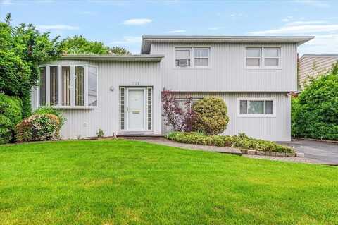 720 jay Way, Baldwin Harbor, NY 11510
