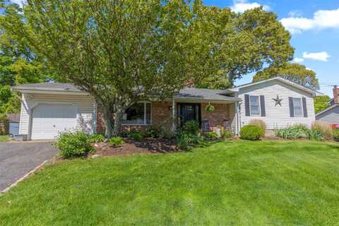 20 Soundway Drive, Rocky Point, NY 11778