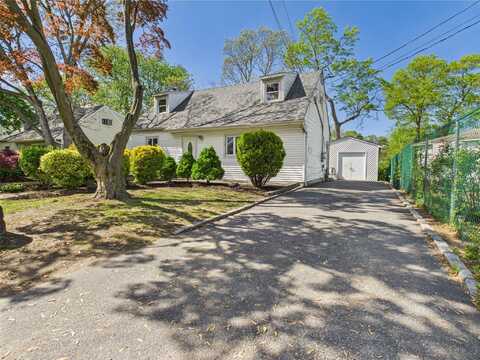 95 State Avenue, Wyandanch, NY 11798