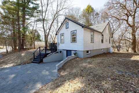 3 Holt Road, Red Hook, NY 12571
