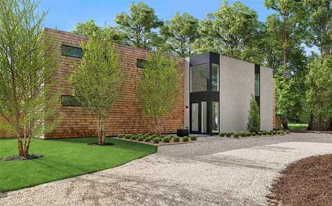 30 School Street, East Hampton, NY 11937