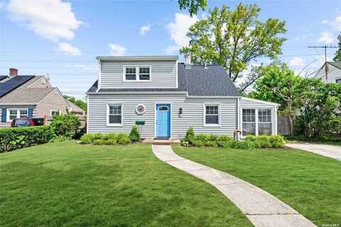 63 Old Farm Road, Levittown, NY 11756