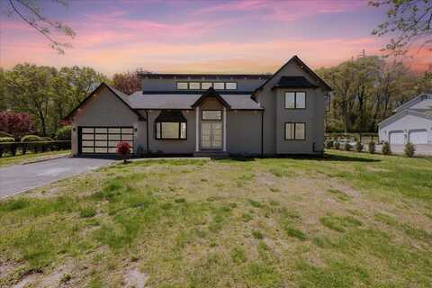 11 Grayon Drive, Dix Hills, NY 11746