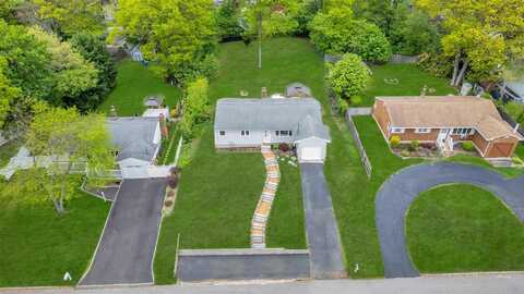327 Peconic Street, Ronkonkoma, NY 11779