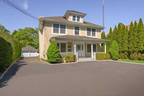 81 David Whites Lane, Southampton, NY 11968