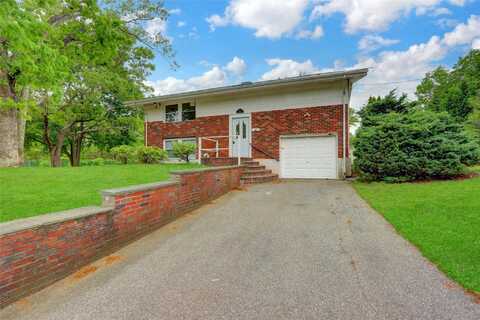 14 Split Cedar Drive, Islandia, NY 11749