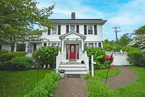 118 Grant Avenue, Albertson, NY 11507