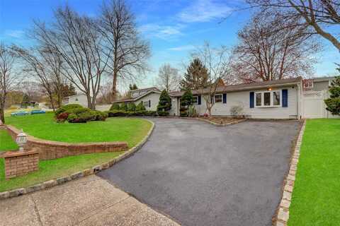 183 11th Avenue, Holtsville, NY 11742