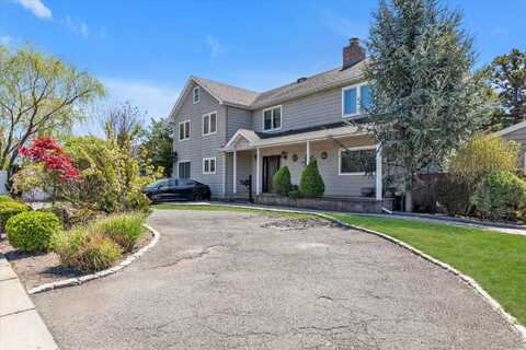 580 Foxhurst Road, Baldwin, NY 11510