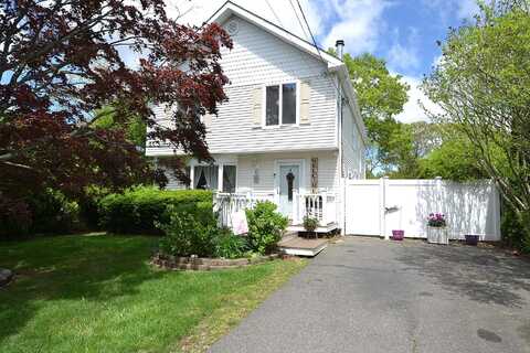 21 Northern Boulevard, Shirley, NY 11967