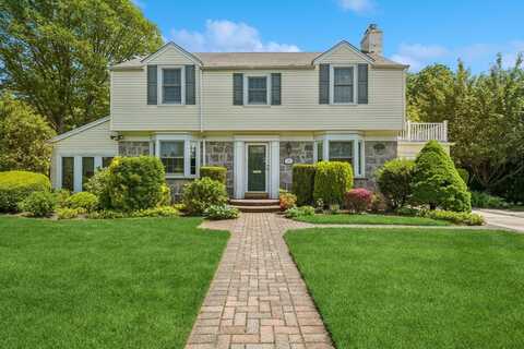 181 Washington Avenue, Garden City, NY 11530