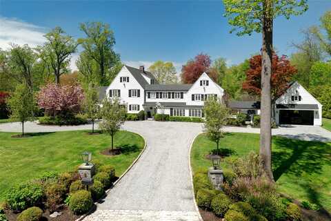 30 Bonnie Heights Road, Manhasset, NY 11030