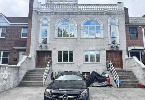 20-44 26 Street, Long Island City, NY 11105