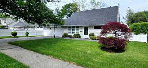 6 Arizona Avenue, Syosset, NY 11791