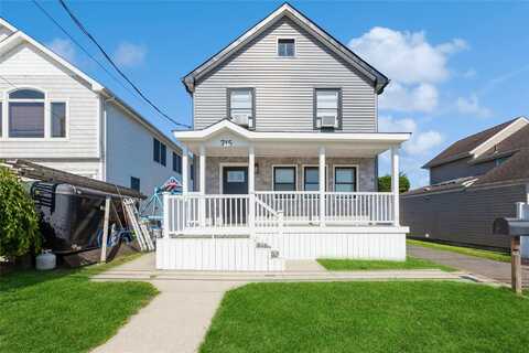 715 Farmers Avenue, Bellmore, NY 11710