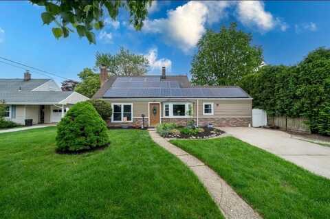 33 Saddle Lane, Levittown, NY 11756