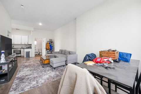 951 Wyckoff Avenue, Ridgewood, NY 11385