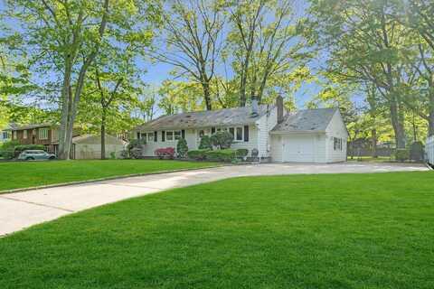 116 Ledgewood Drive, Smithtown, NY 11787