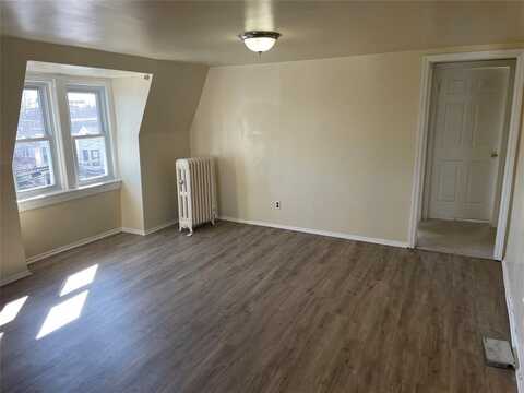 713 E 239th Street, Bronx, NY 10466