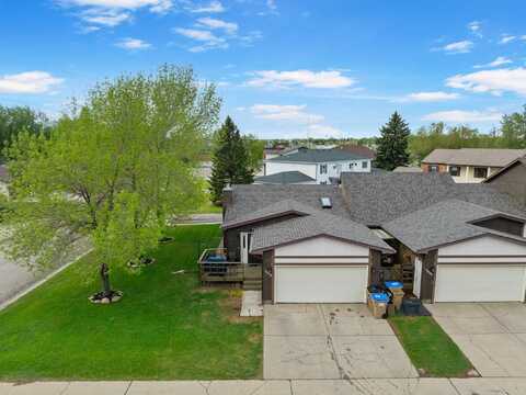 1802 15 1/2 Street, Minot, ND 58701