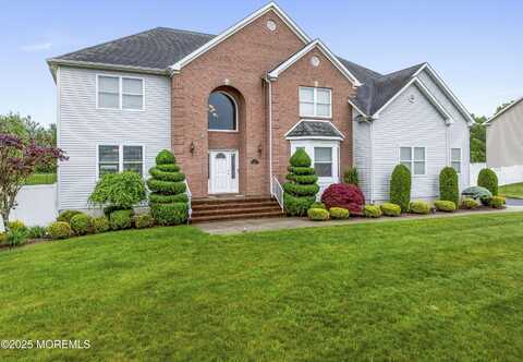 8 Adam Court, Monroe, NJ 08831