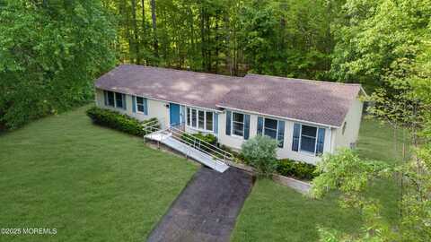 10 Corinne Court, Jackson, NJ 08527