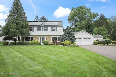 7 Colonial Court, Manalapan, NJ 07726