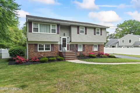 203 Tanglewood Court, Middletown, NJ 07748