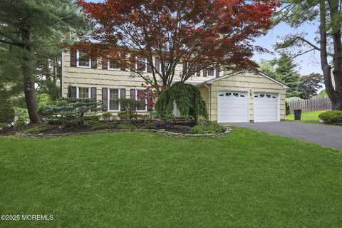 5 Pembroke Court, Marlboro, NJ 07746