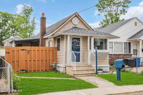 14 Maplewood Avenue, Keansburg, NJ 07734