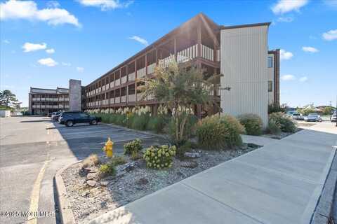 77 E Water Street, Toms River, NJ 08753