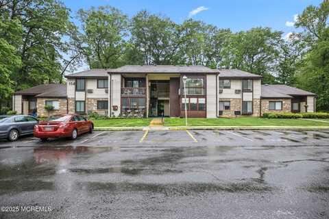 154 Cross Slope Court, Manalapan, NJ 07726