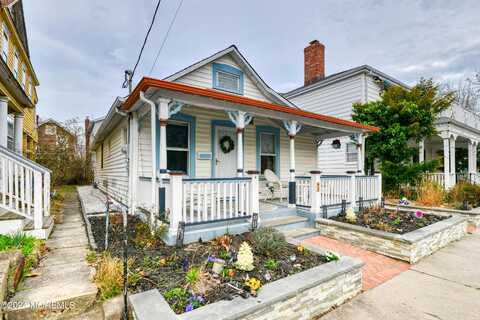81 Stockton Avenue, Ocean Grove, NJ 07756