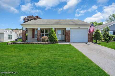25 Elmswell Avenue, Manchester, NJ 08759