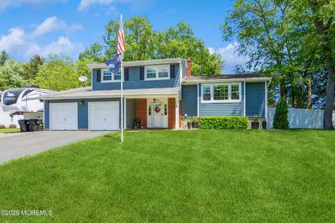 4 Wedgewood Court, East Brunswick, NJ 08816