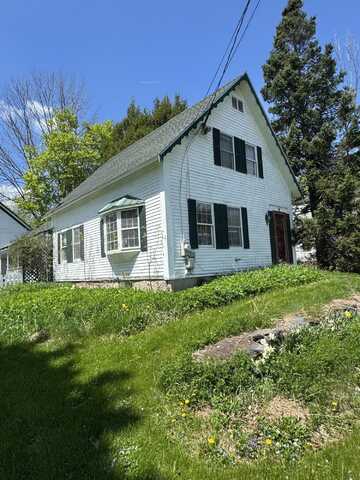 4 Main Street, Saint Albans, ME 04971