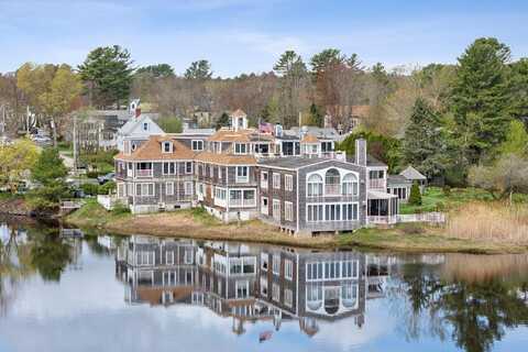 15 Christensen Lane, Kennebunk, ME 04043