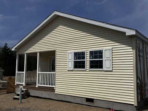 7 Friendship Court, Berwick, ME 03901