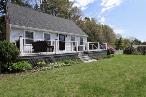 10 Memory Lane, Bowdoin, ME 04287