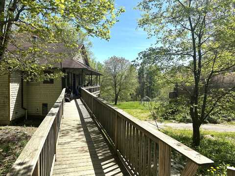 932 Bunker Hill Road, Jefferson, ME 04348